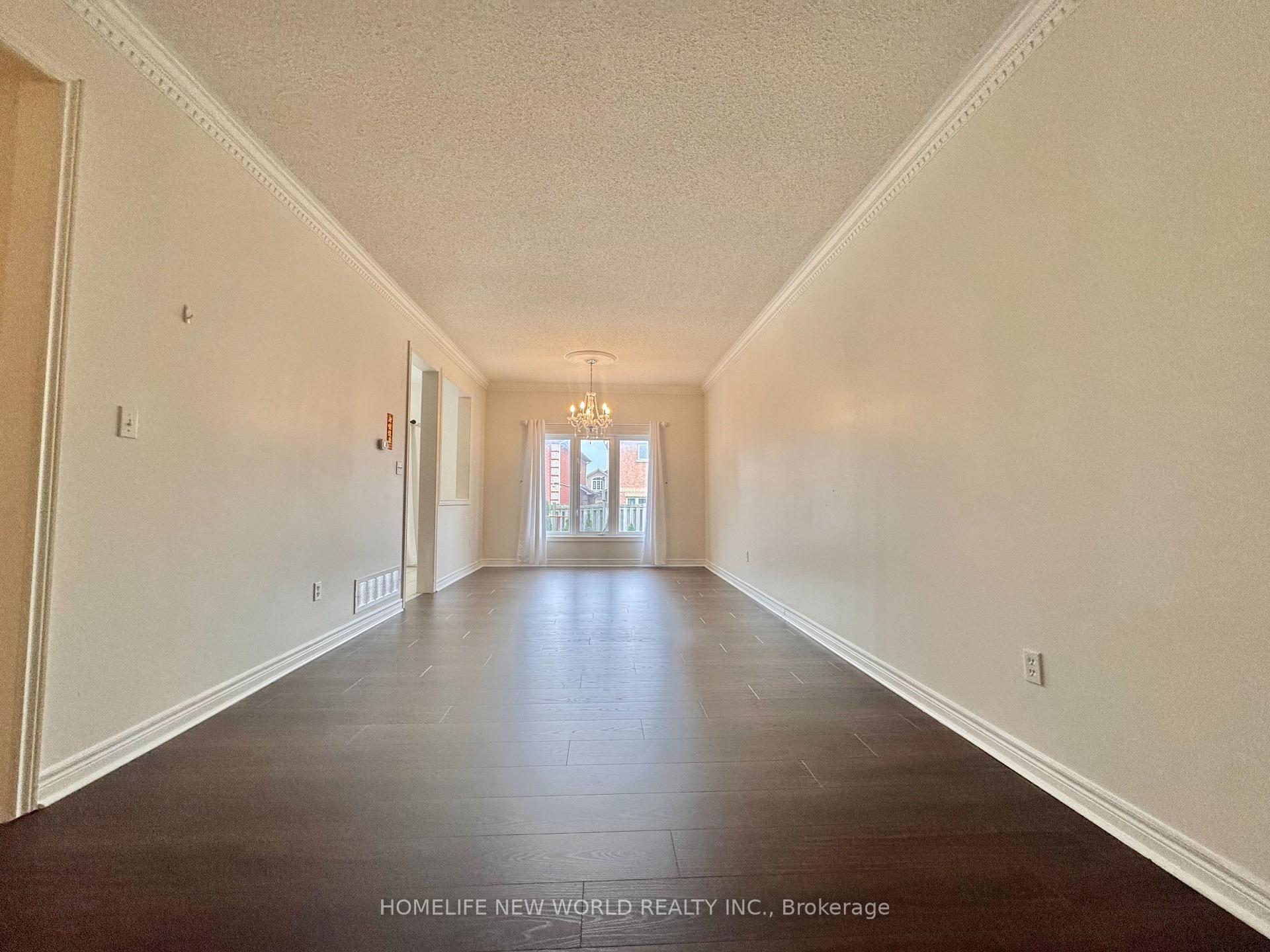 Photo 12 of 7 Symphony Gate, Markham, Milliken Mills West — HOMEH