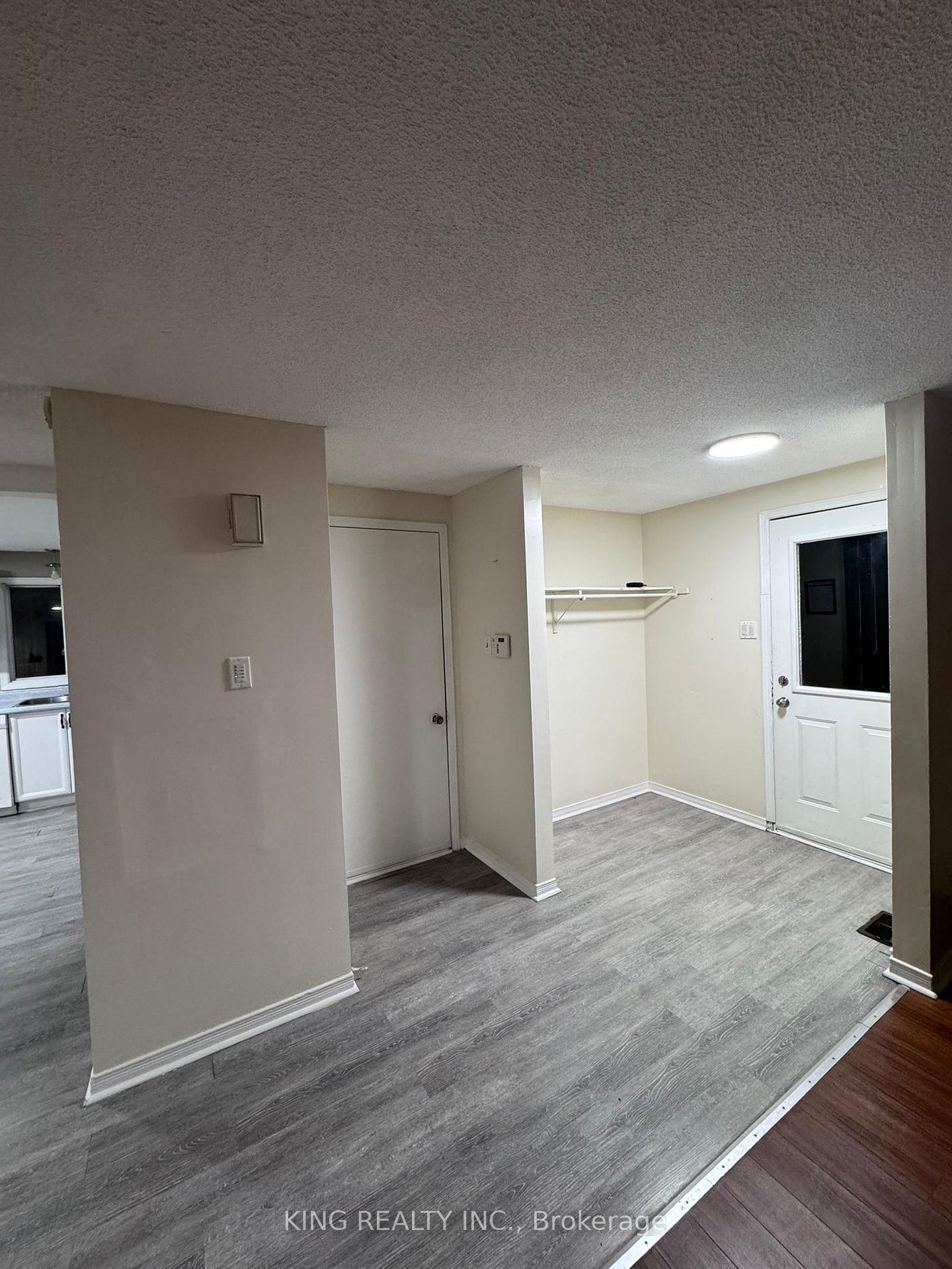 Photo 1 of 139 Hickling Trail, Barrie, Grove East — HOMEH