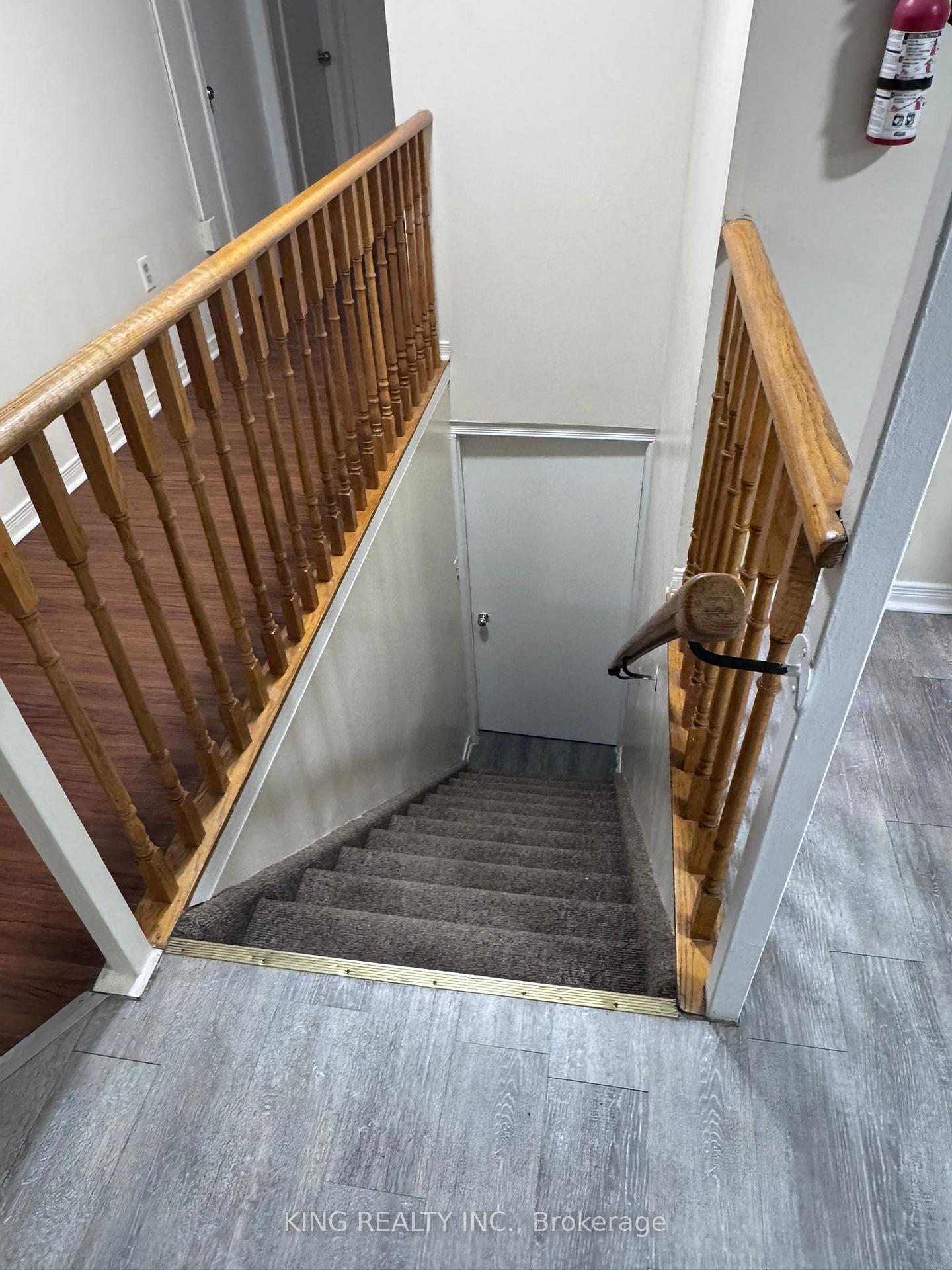 Photo 14 of 139 Hickling Trail, Barrie, Grove East — HOMEH