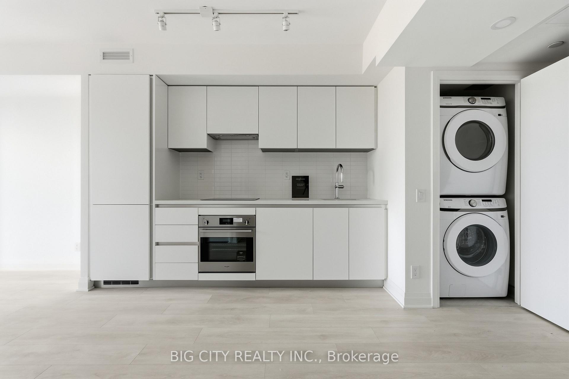 Photo 5 of Unit 2108, 25 Frederick Todd Way, Toronto, Thorncliffe Park — HOMEH