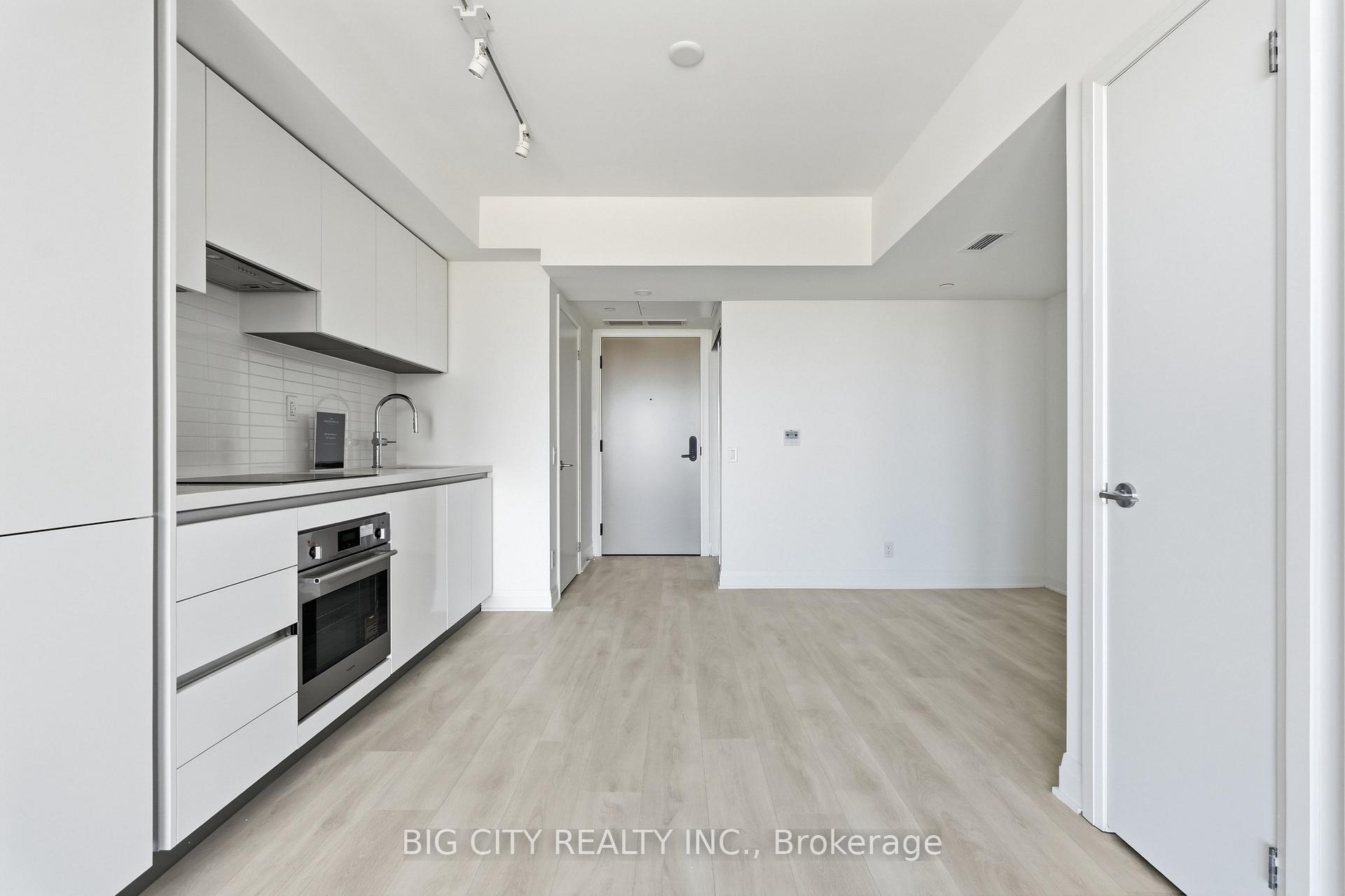 Photo 7 of Unit 2108, 25 Frederick Todd Way, Toronto, Thorncliffe Park — HOMEH