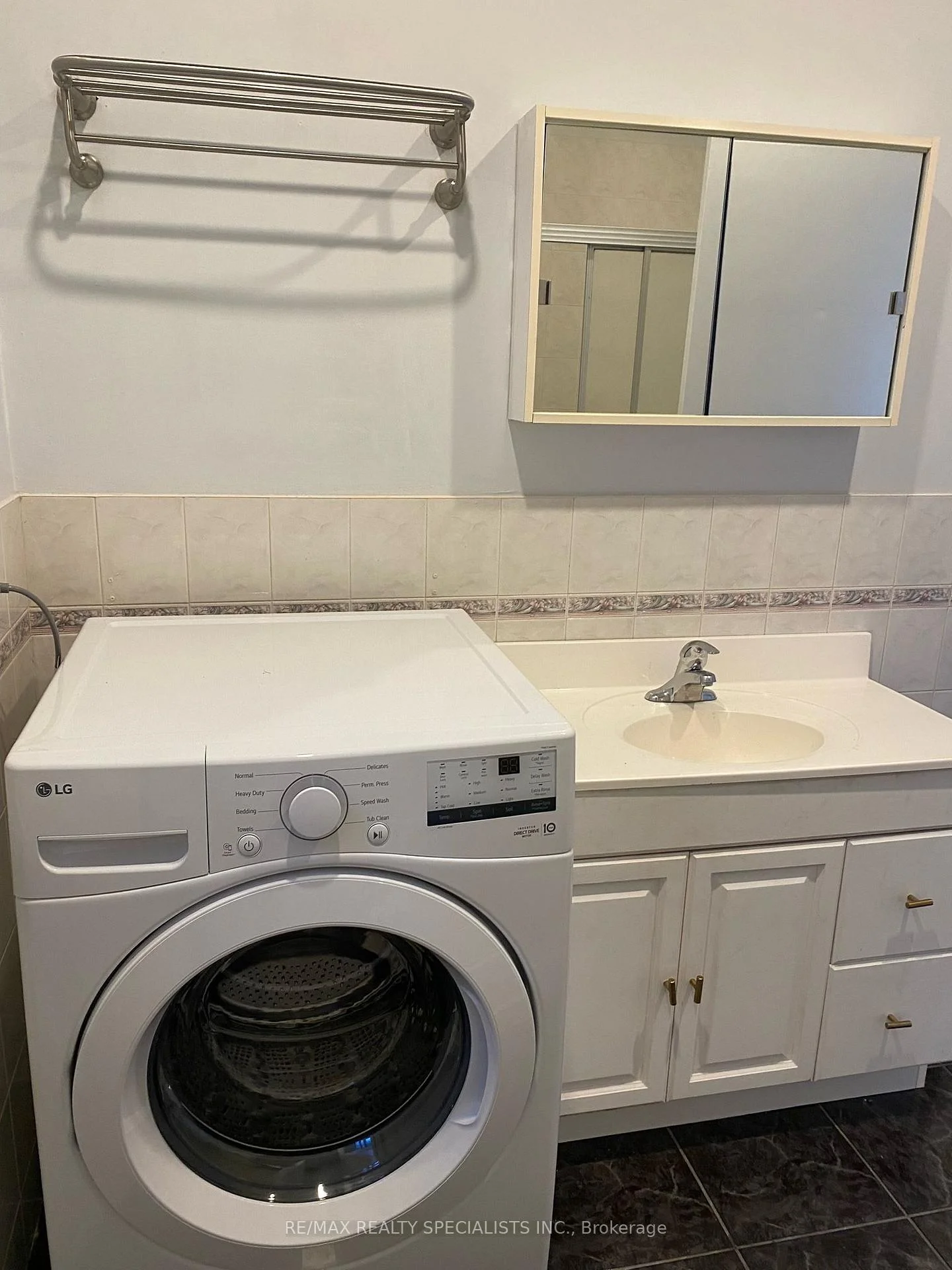 Photo 18 of Unit Second Floor, 359 Barton Street, Hamilton, Landsdale — HOMEH