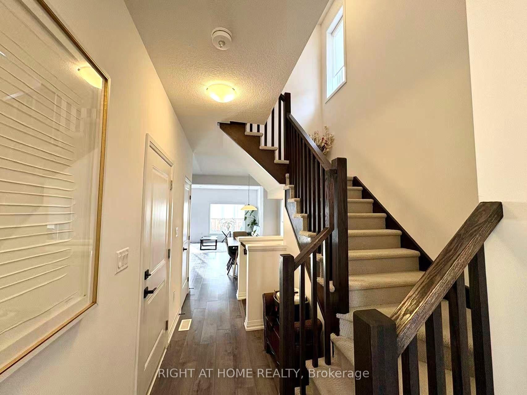 Photo 10 of Unit 14, 61 Soho Street, Hamilton, Stoney Creek — HOMEH