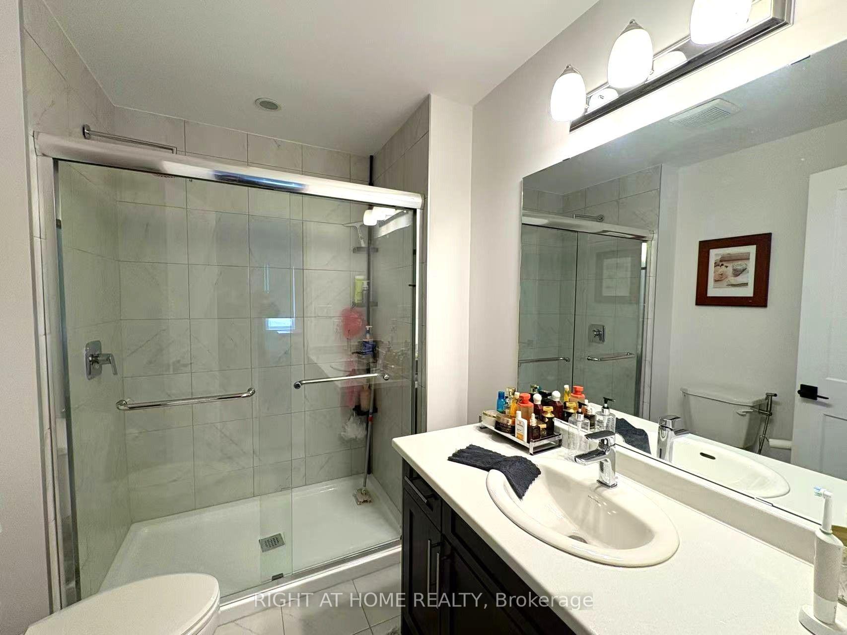 Photo 15 of Unit 14, 61 Soho Street, Hamilton, Stoney Creek — HOMEH