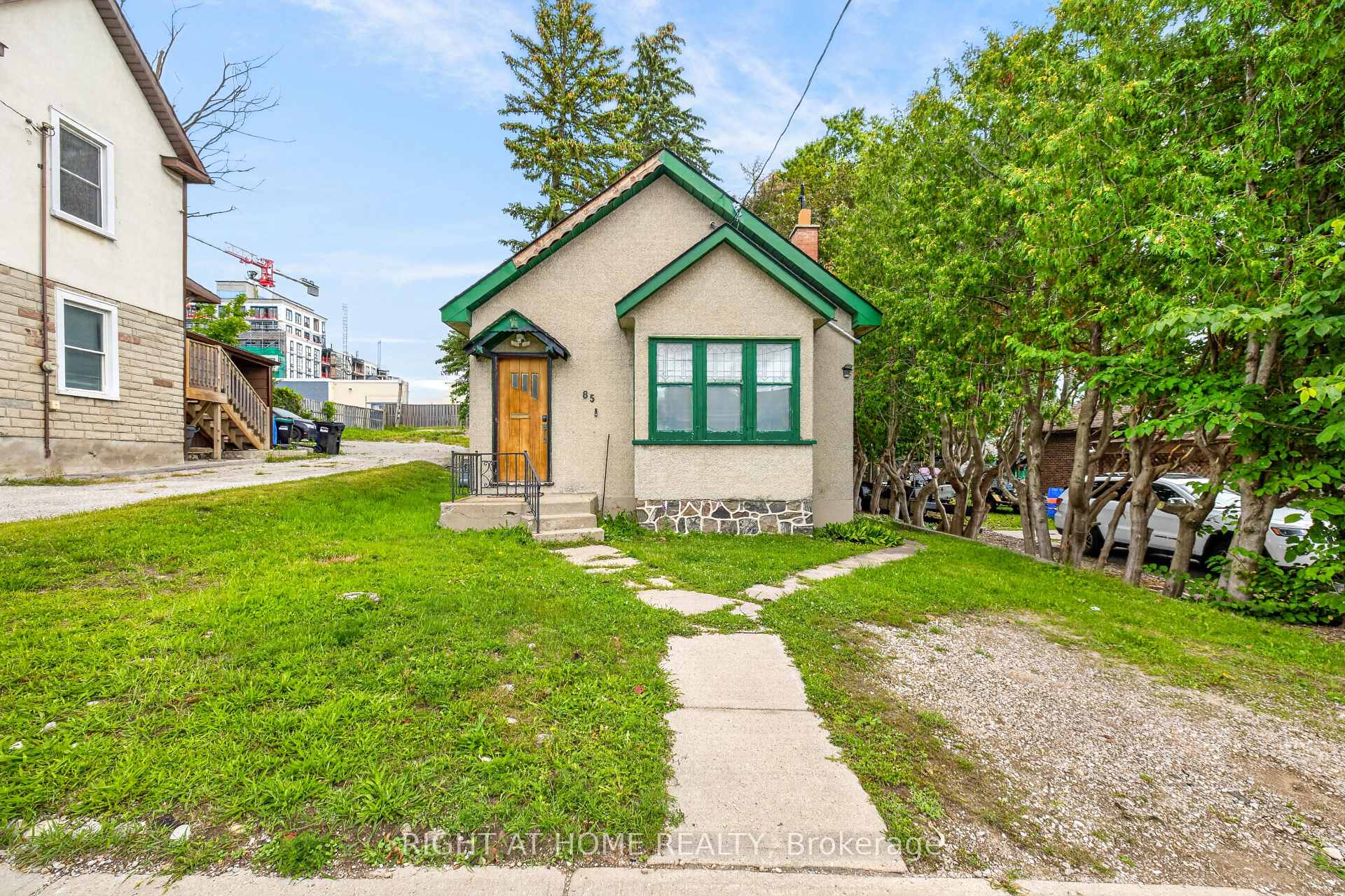 Photo 1 of 85 Maple Avenue, Barrie, City Centre — HOMEH