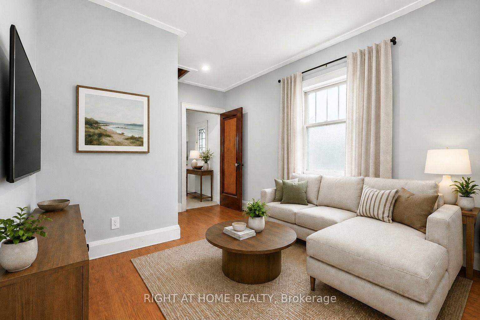 Photo 6 of 85 Maple Avenue, Barrie, City Centre — HOMEH