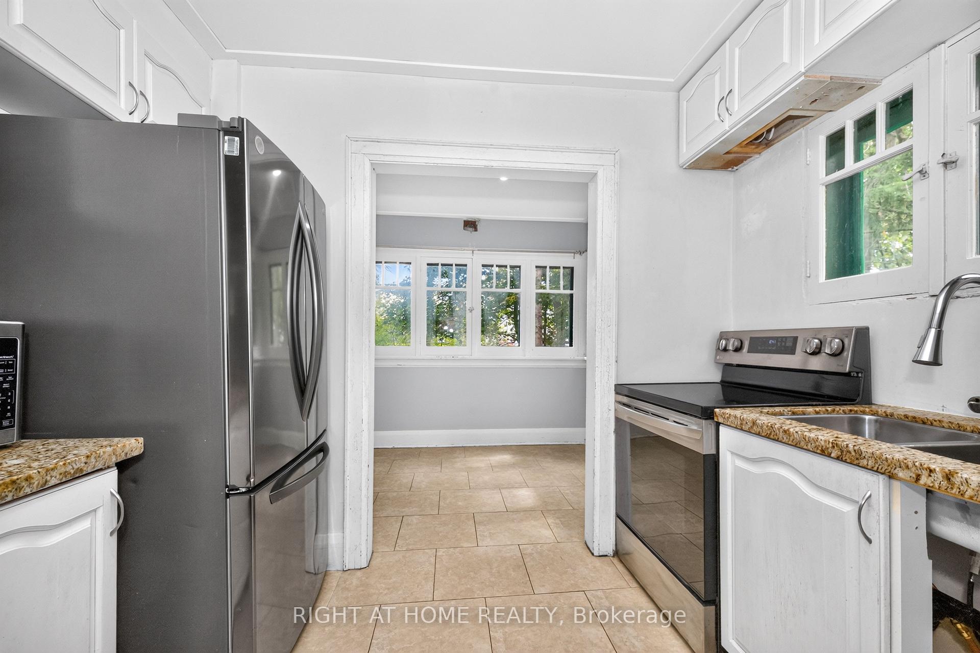 Photo 19 of 85 Maple Avenue, Barrie, City Centre — HOMEH