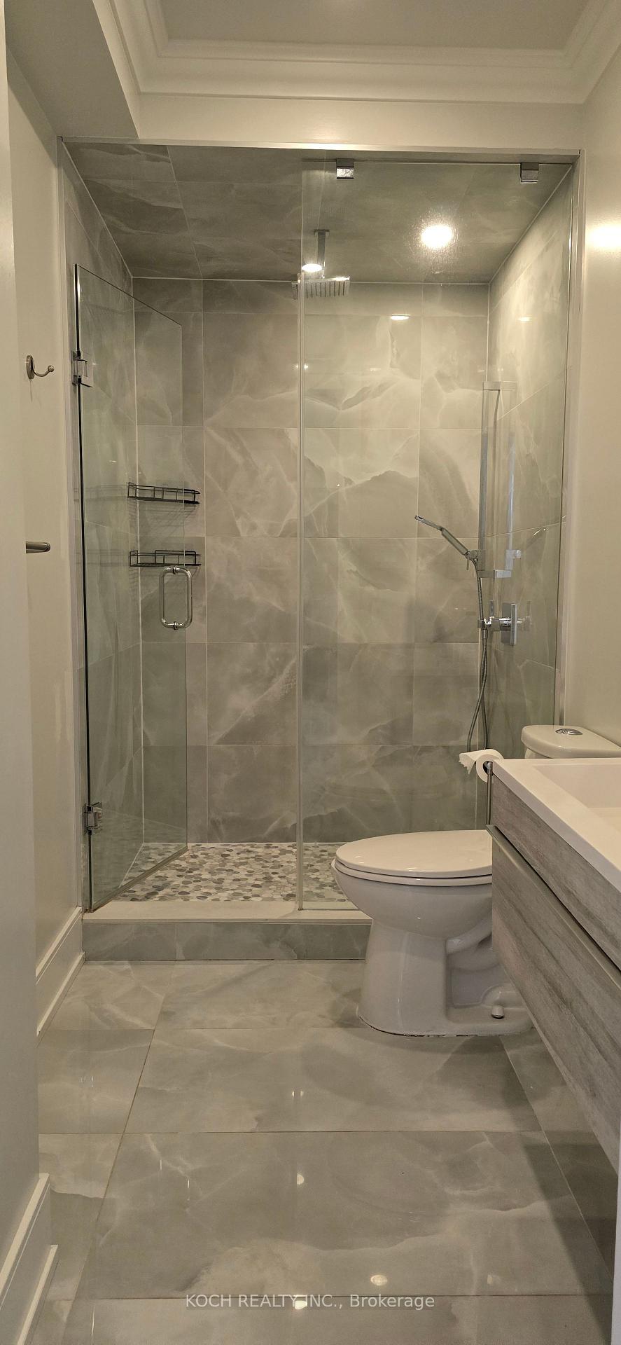 Photo 14 of 1 Hurst Avenue, Vaughan, Patterson — HOMEH