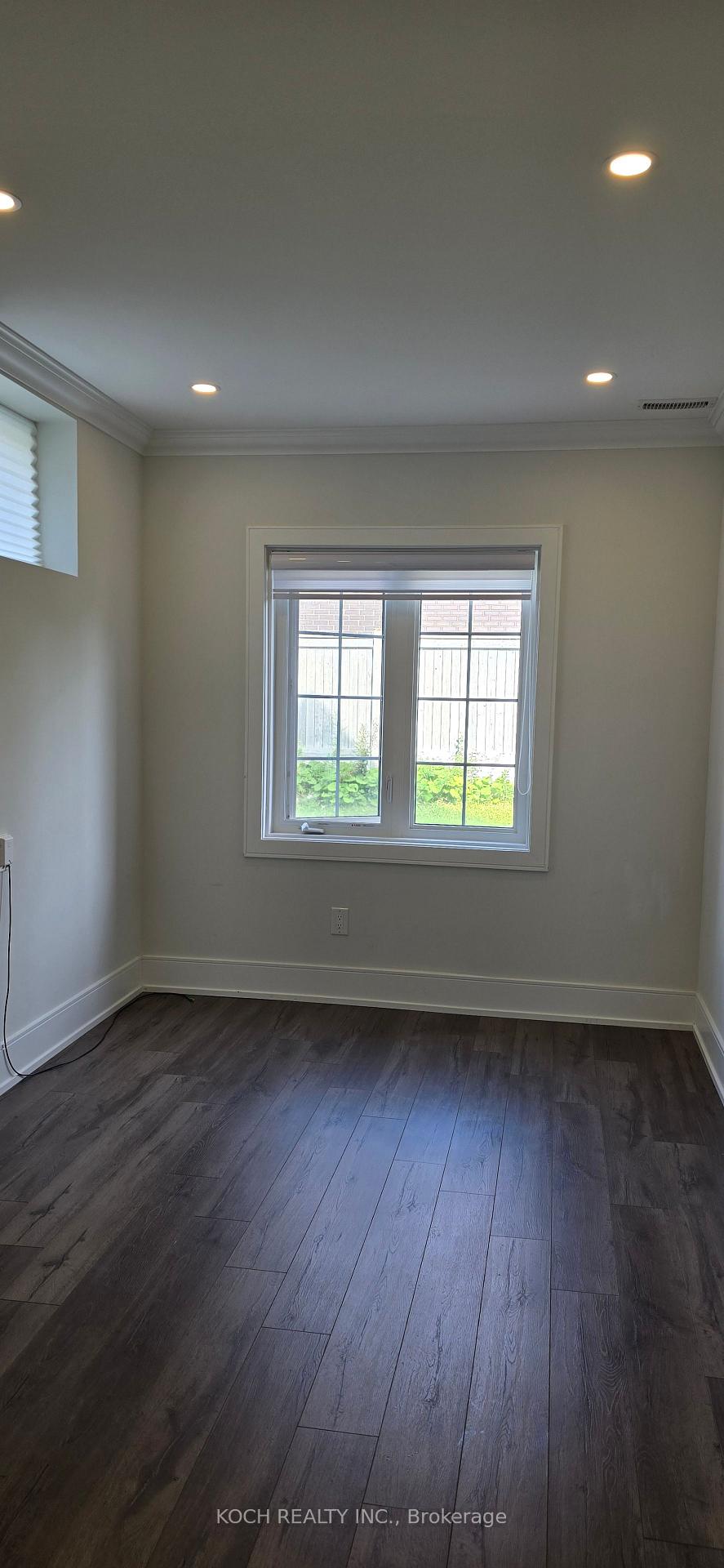 Photo 15 of 1 Hurst Avenue, Vaughan, Patterson — HOMEH