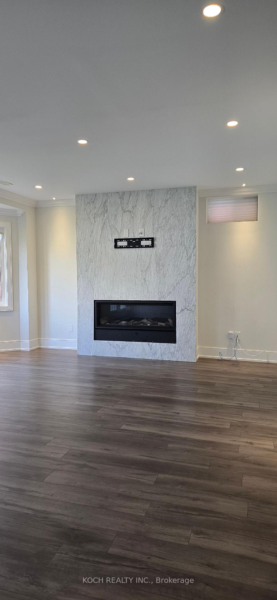 Photo 18 of 1 Hurst Avenue, Vaughan, Patterson — HOMEH