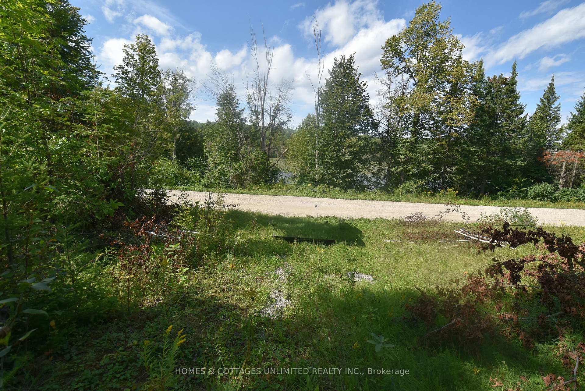 Photo 1 of 2493 River Road, Frontenac, Frontenac North — HOMEH