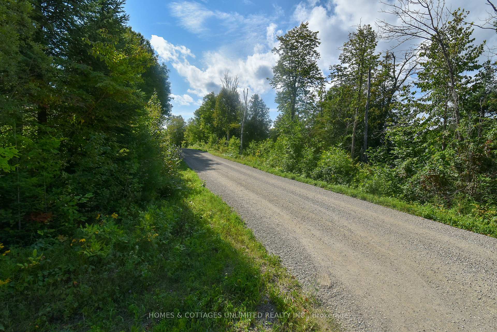 Photo 4 of 2493 River Road, Frontenac, Frontenac North — HOMEH