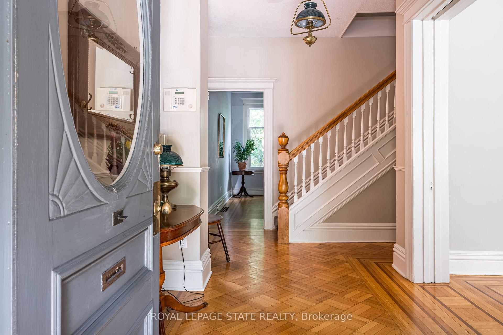 Photo 5 of 118 Markland Street, Hamilton, Durand — HOMEH