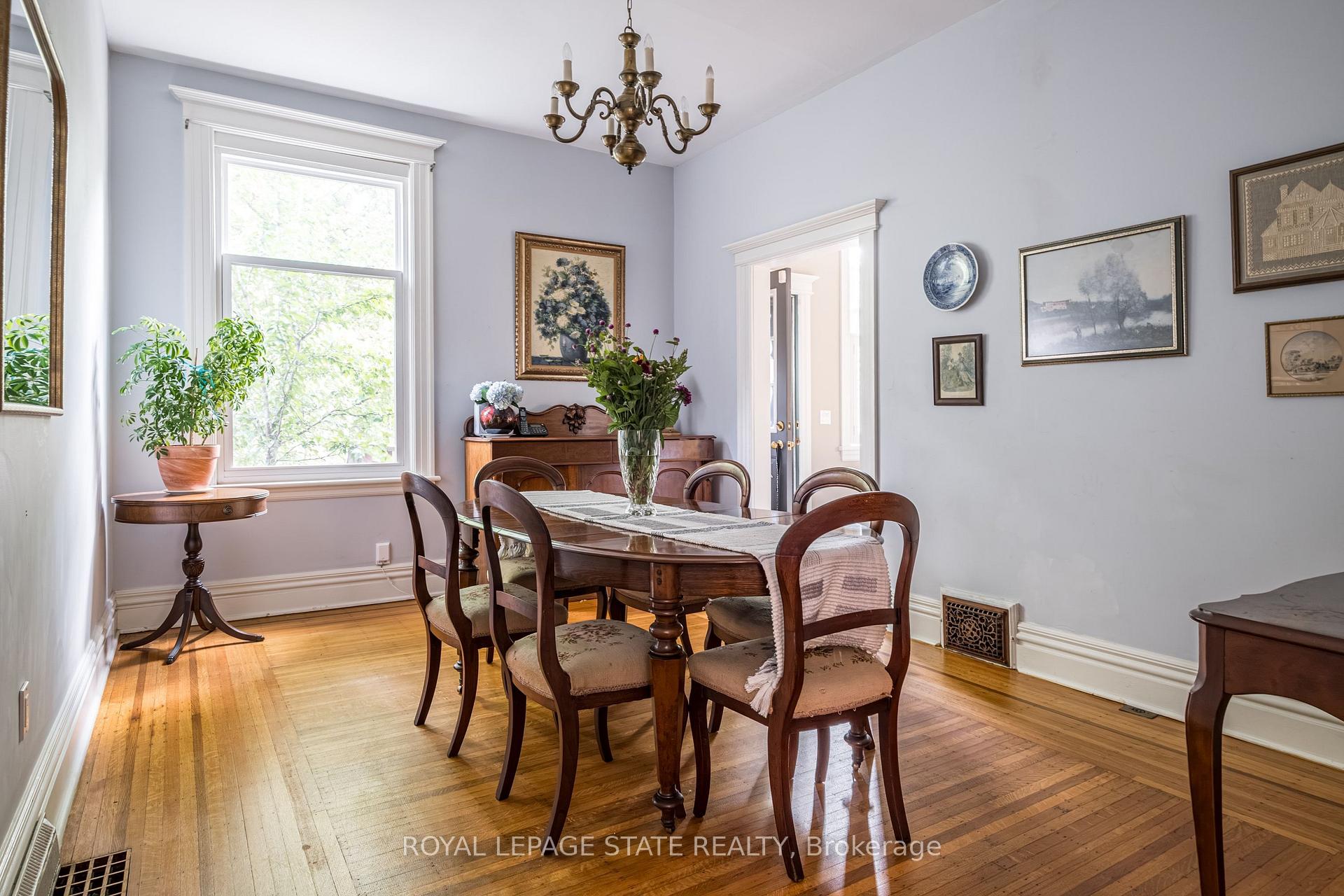 Photo 10 of 118 Markland Street, Hamilton, Durand — HOMEH