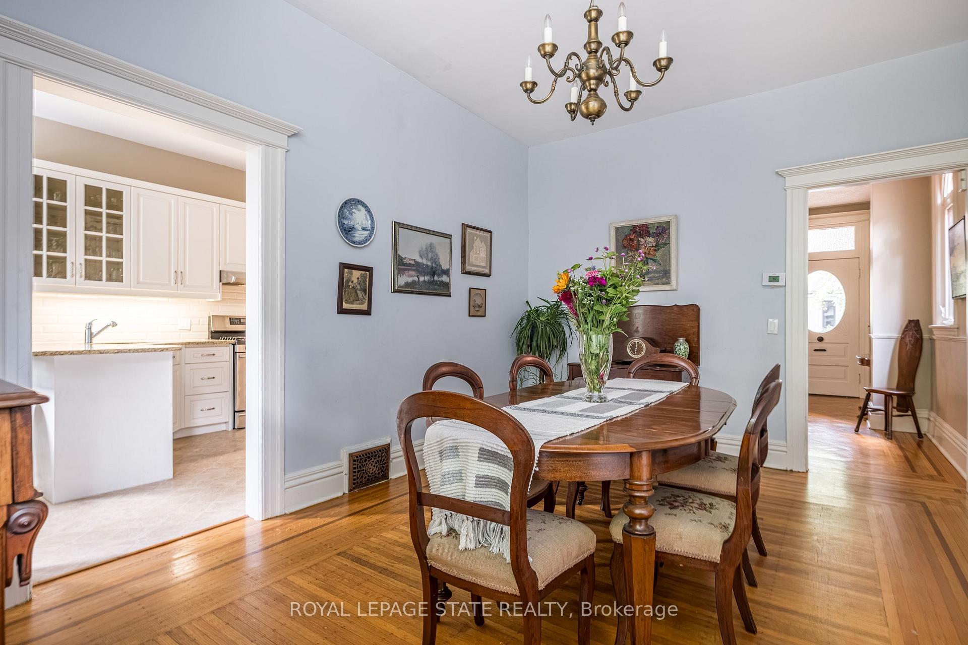 Photo 12 of 118 Markland Street, Hamilton, Durand — HOMEH