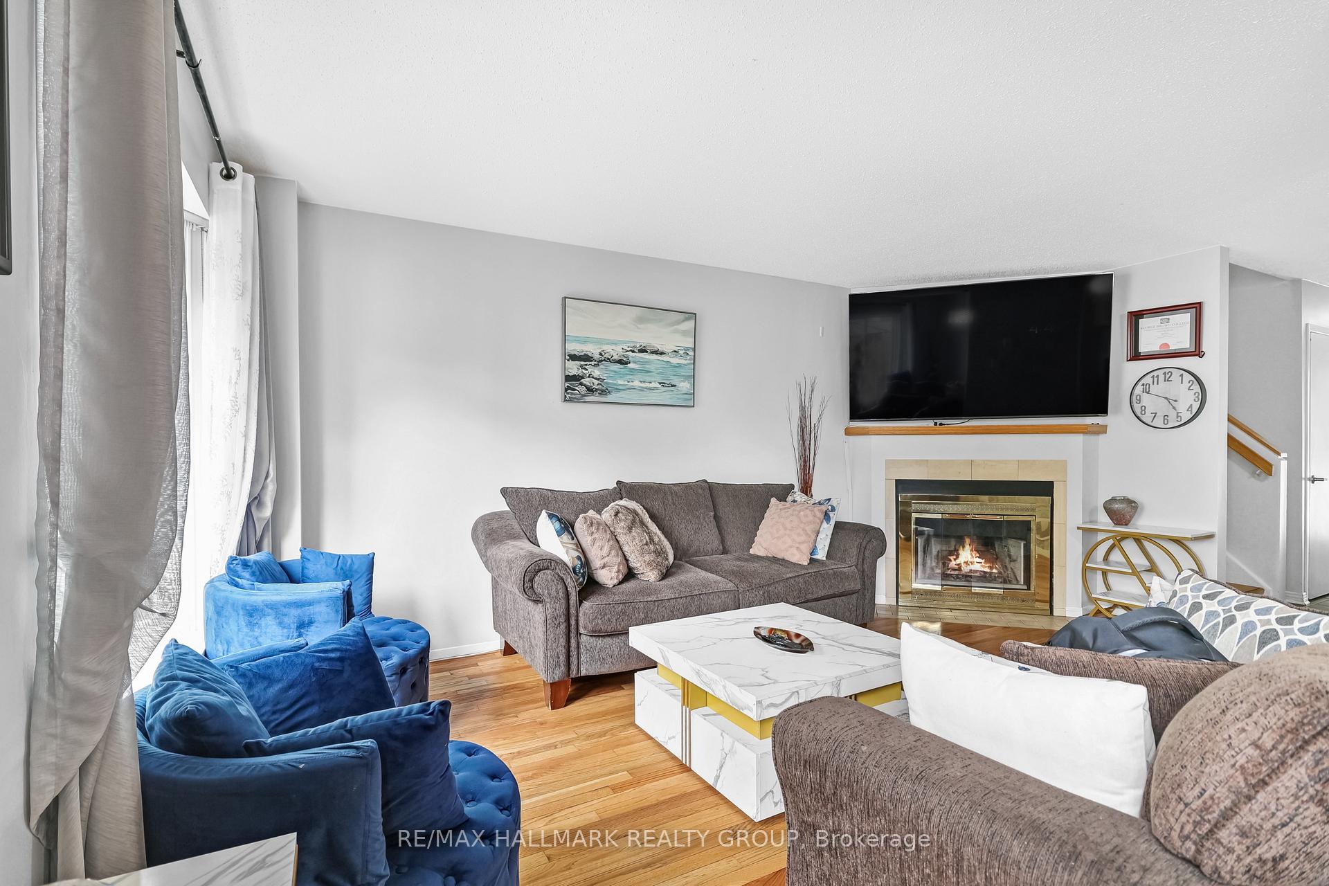 Photo 5 of Unit 14, 472 Valade Crescent, Ottawa, Fallingbrook/Pineridge — HOMEH