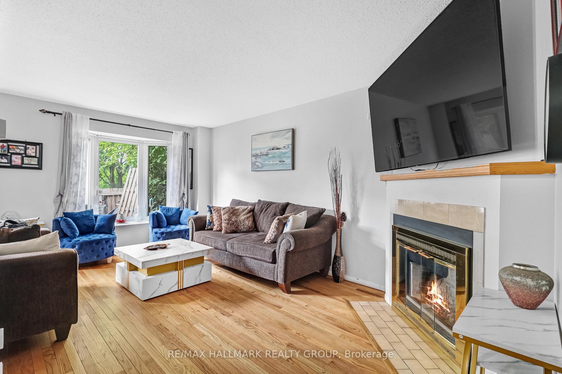 Photo 6 of Unit 14, 472 Valade Crescent, Ottawa, Fallingbrook/Pineridge — HOMEH
