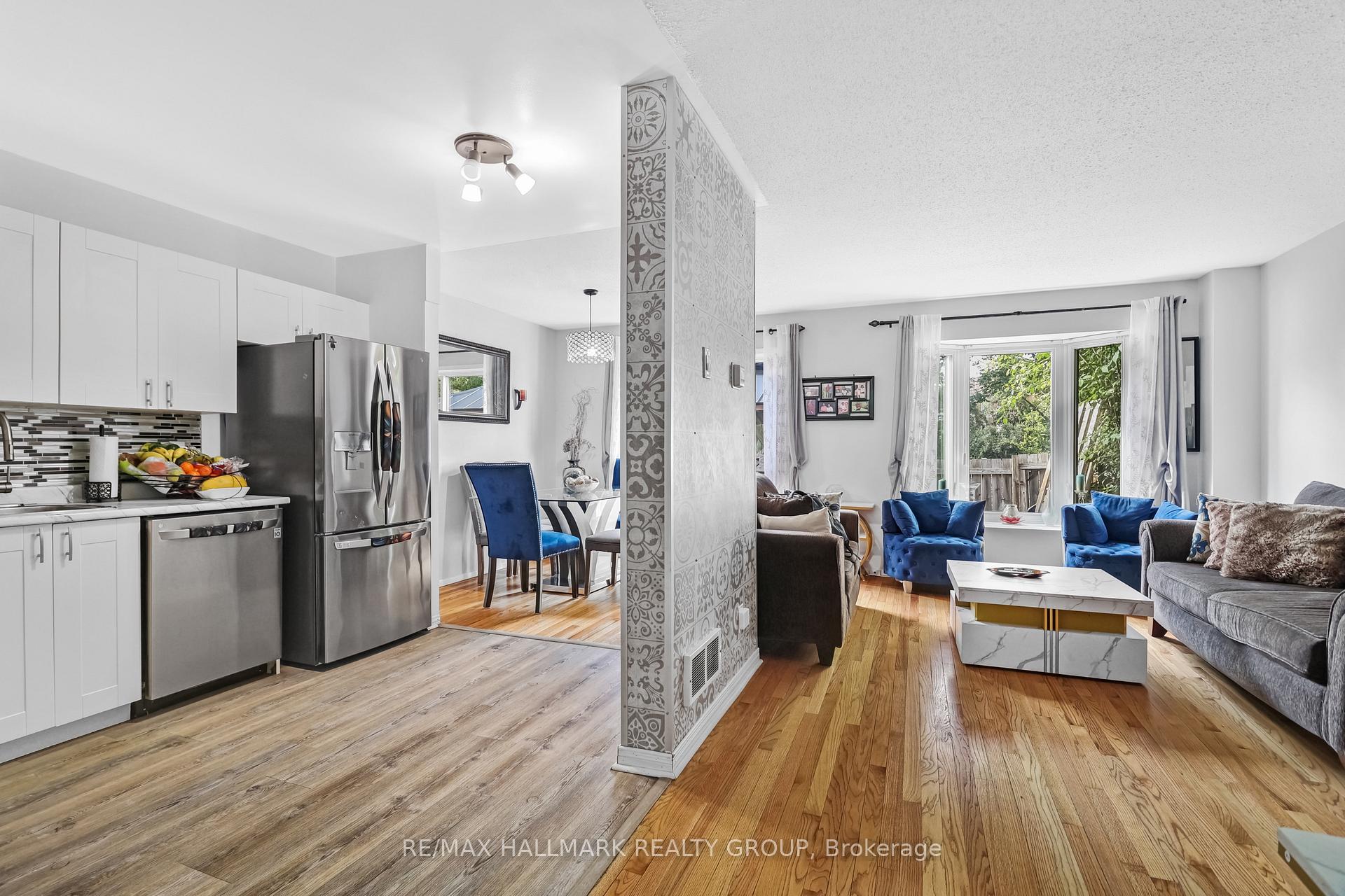 Photo 7 of Unit 14, 472 Valade Crescent, Ottawa, Fallingbrook/Pineridge — HOMEH