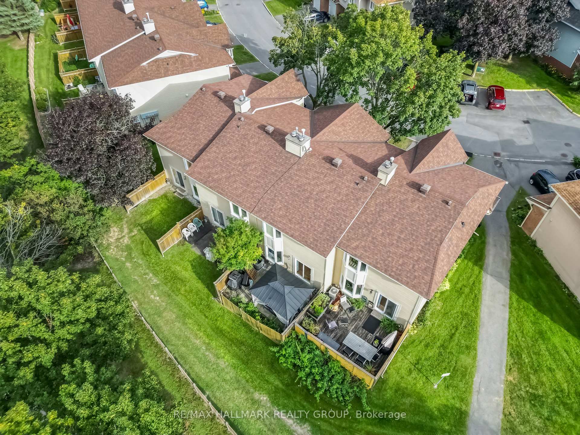 Photo 10 of Unit 14, 472 Valade Crescent, Ottawa, Fallingbrook/Pineridge — HOMEH