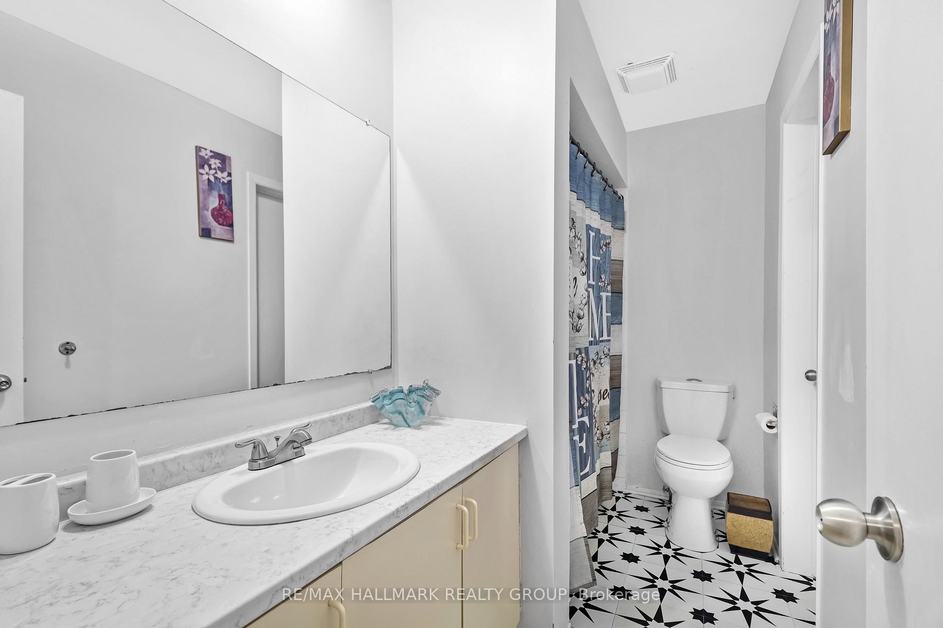 Photo 15 of Unit 14, 472 Valade Crescent, Ottawa, Fallingbrook/Pineridge — HOMEH