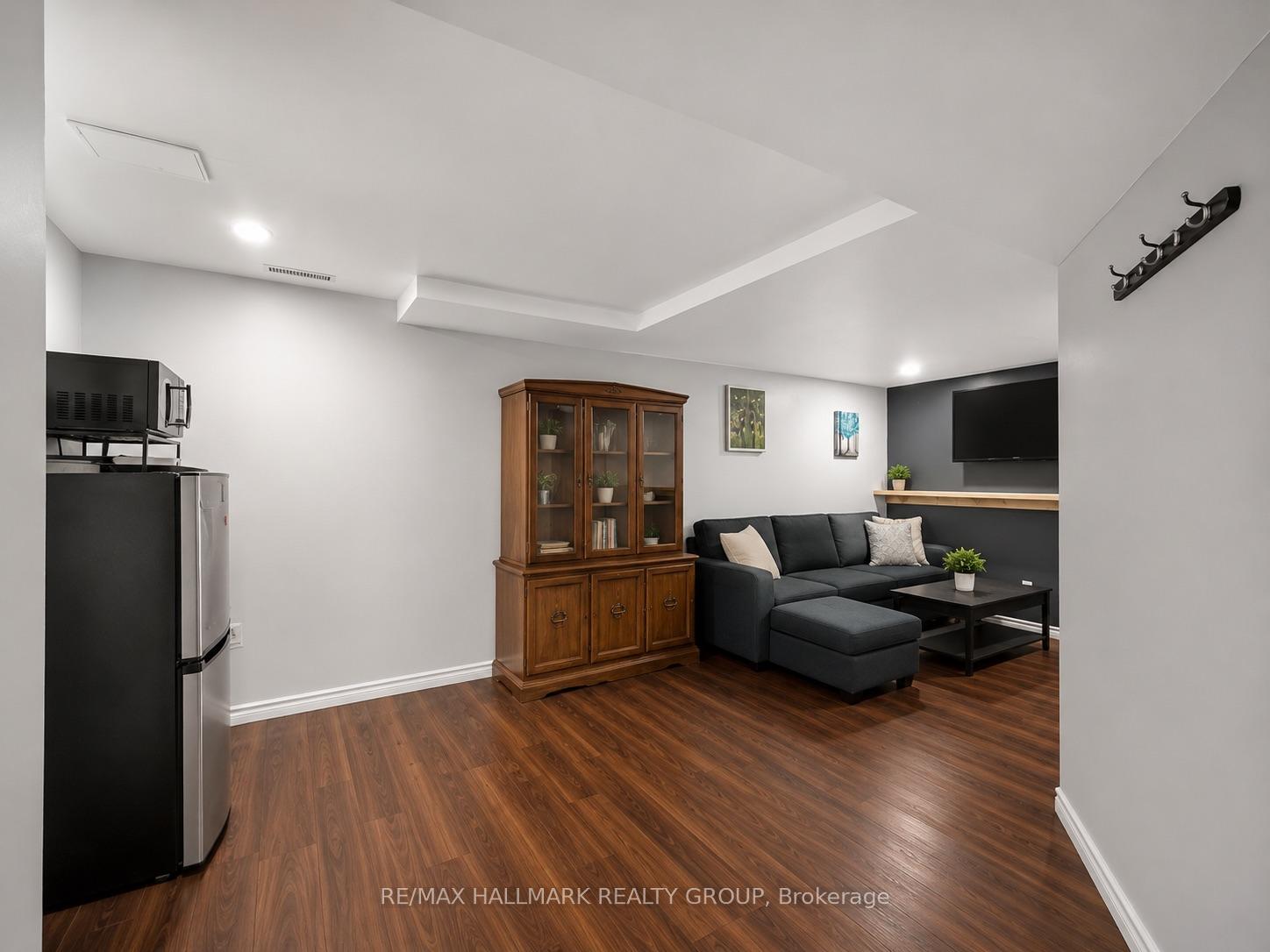 Photo 18 of Unit 14, 472 Valade Crescent, Ottawa, Fallingbrook/Pineridge — HOMEH