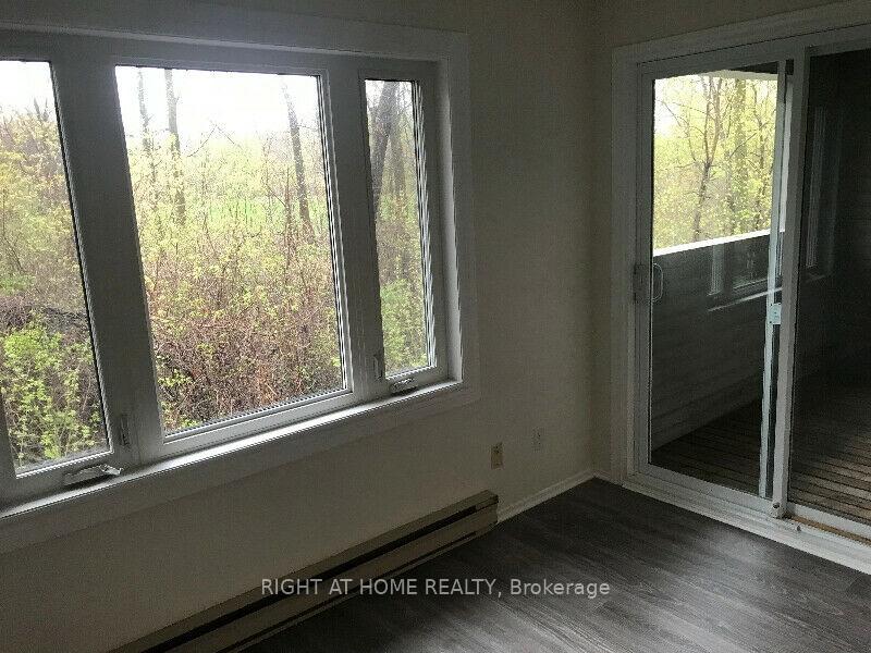 Photo 9 of Unit B, 1035 Cummings Avenue, Ottawa, Cyrville — HOMEH