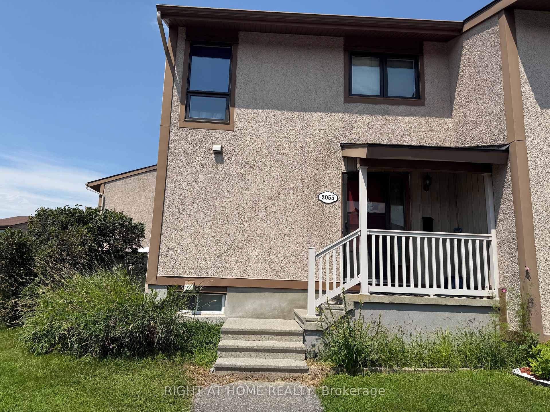 Photo of 2055 Stonehenge Crescent