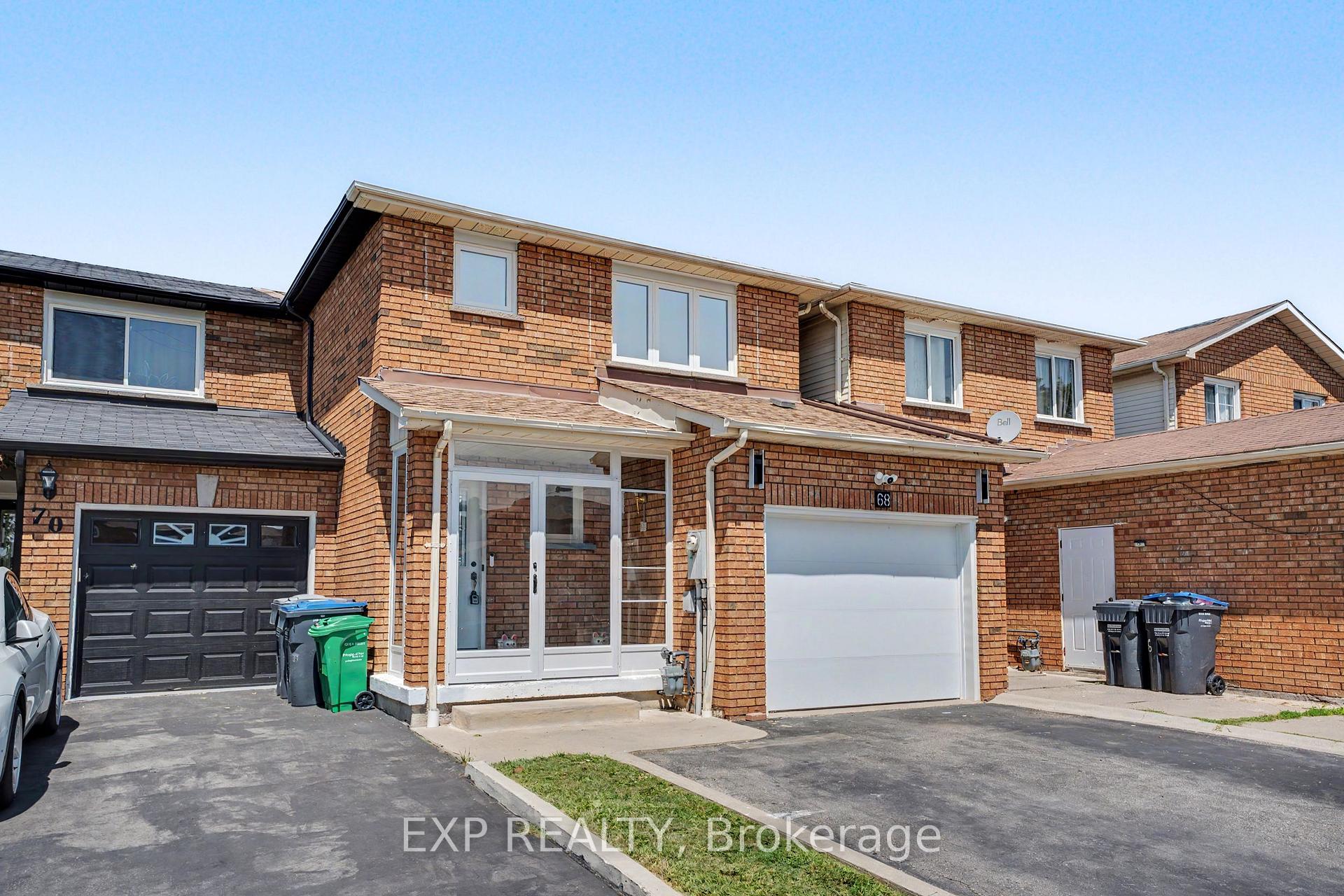 Photo 4 of 68 Tulip Drive, Brampton, Fletcher's Creek South — HOMEH