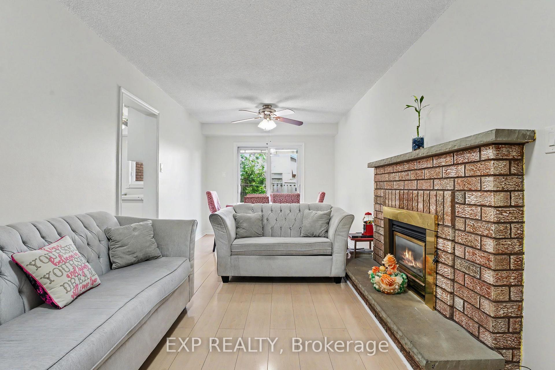 Photo 8 of 68 Tulip Drive, Brampton, Fletcher's Creek South — HOMEH