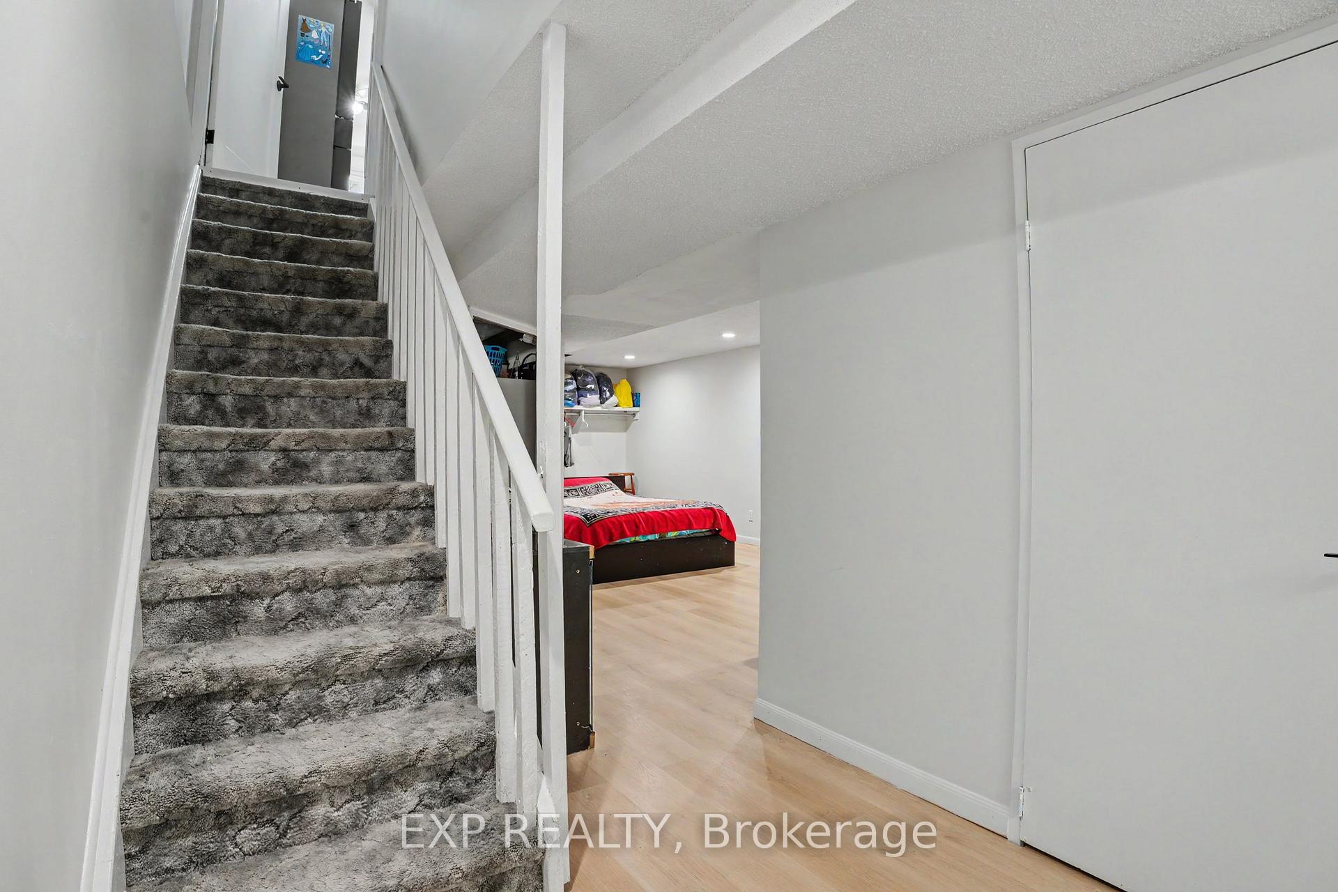 Photo 25 of 68 Tulip Drive, Brampton, Fletcher's Creek South — HOMEH
