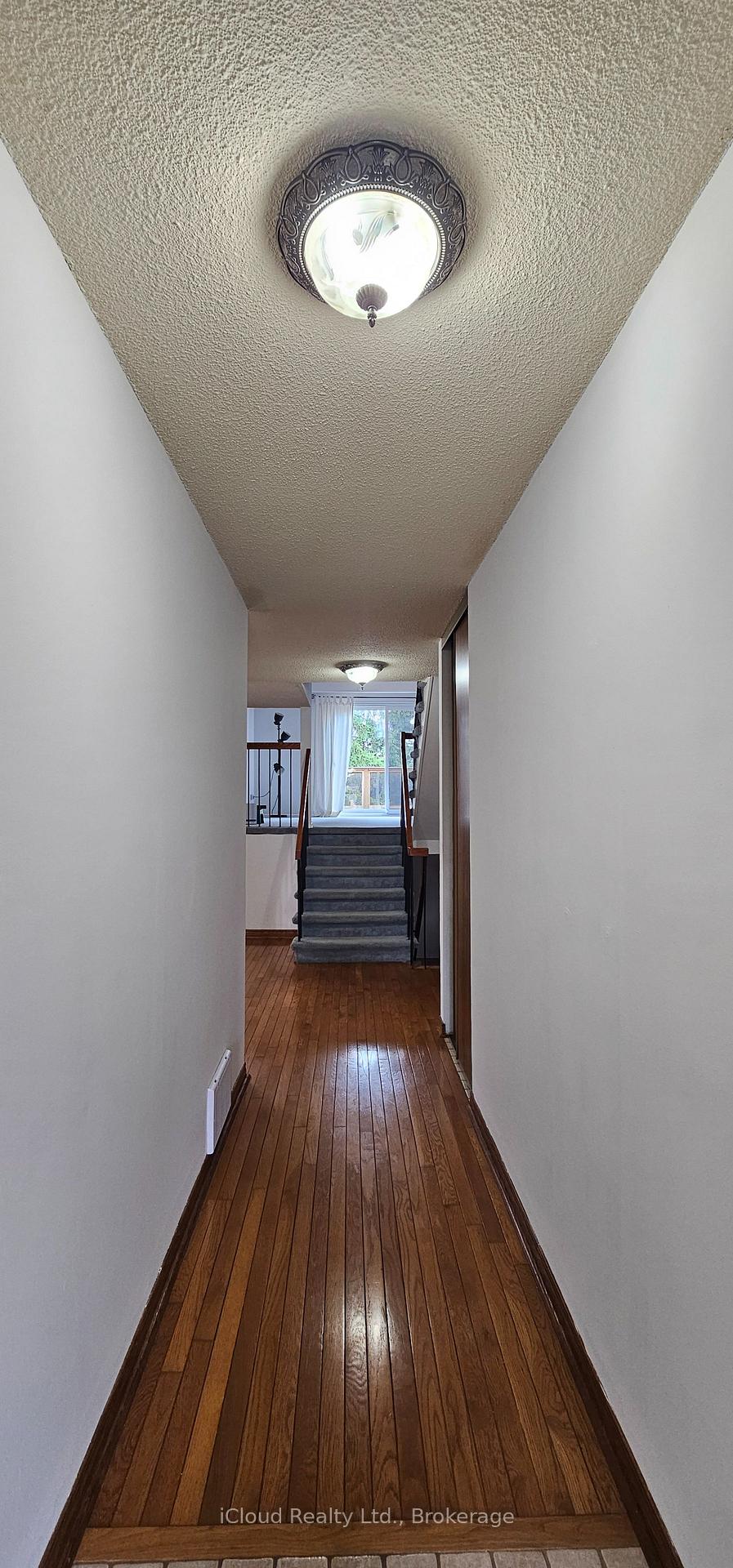 Photo 6 of 12 Simmons Boulevard, Brampton, Madoc — HOMEH