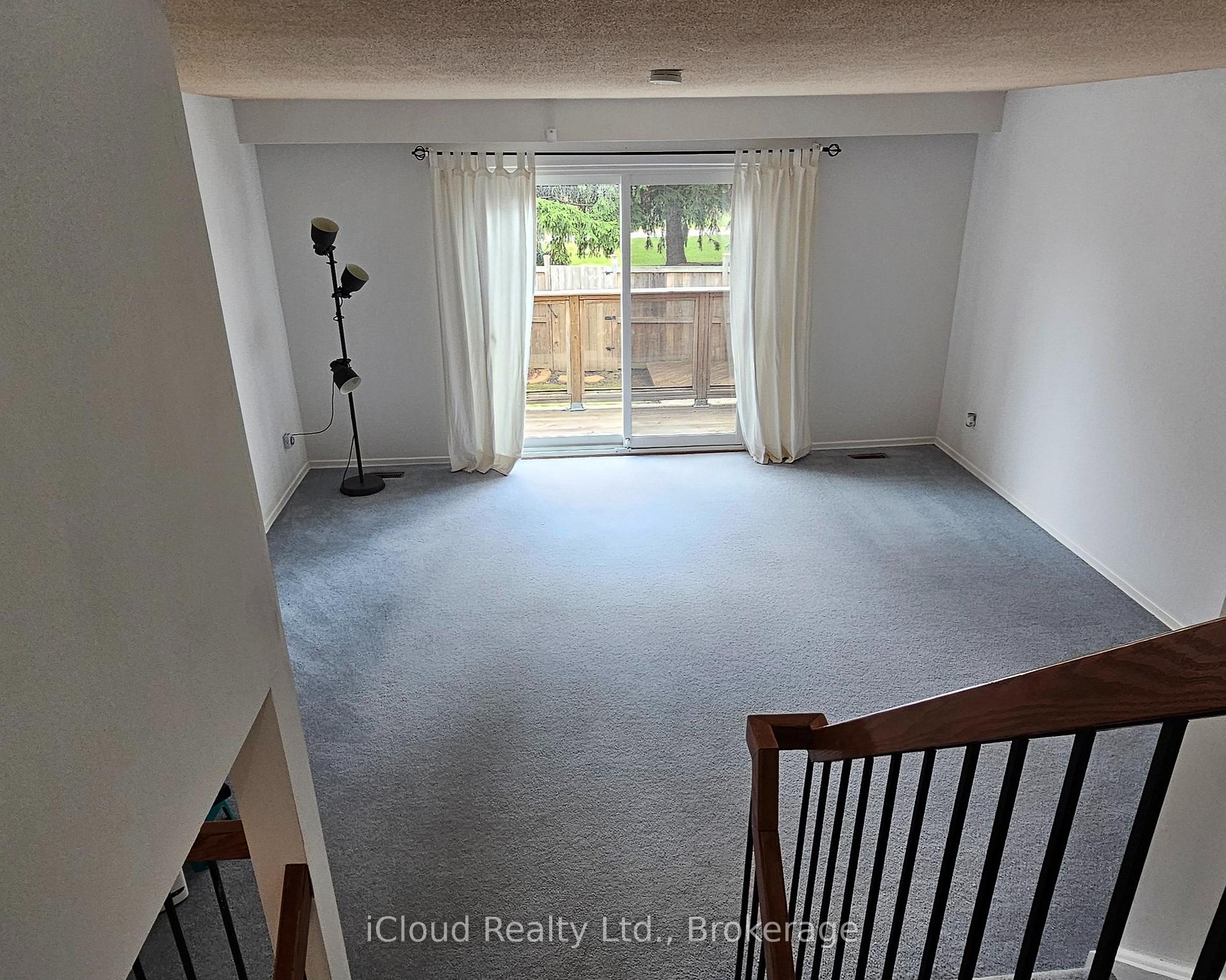 Photo 23 of 12 Simmons Boulevard, Brampton, Madoc — HOMEH