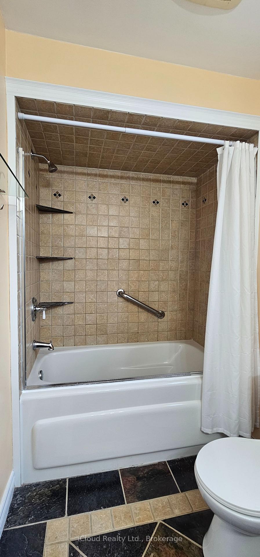 Photo 20 of 12 Simmons Boulevard, Brampton, Madoc — HOMEH