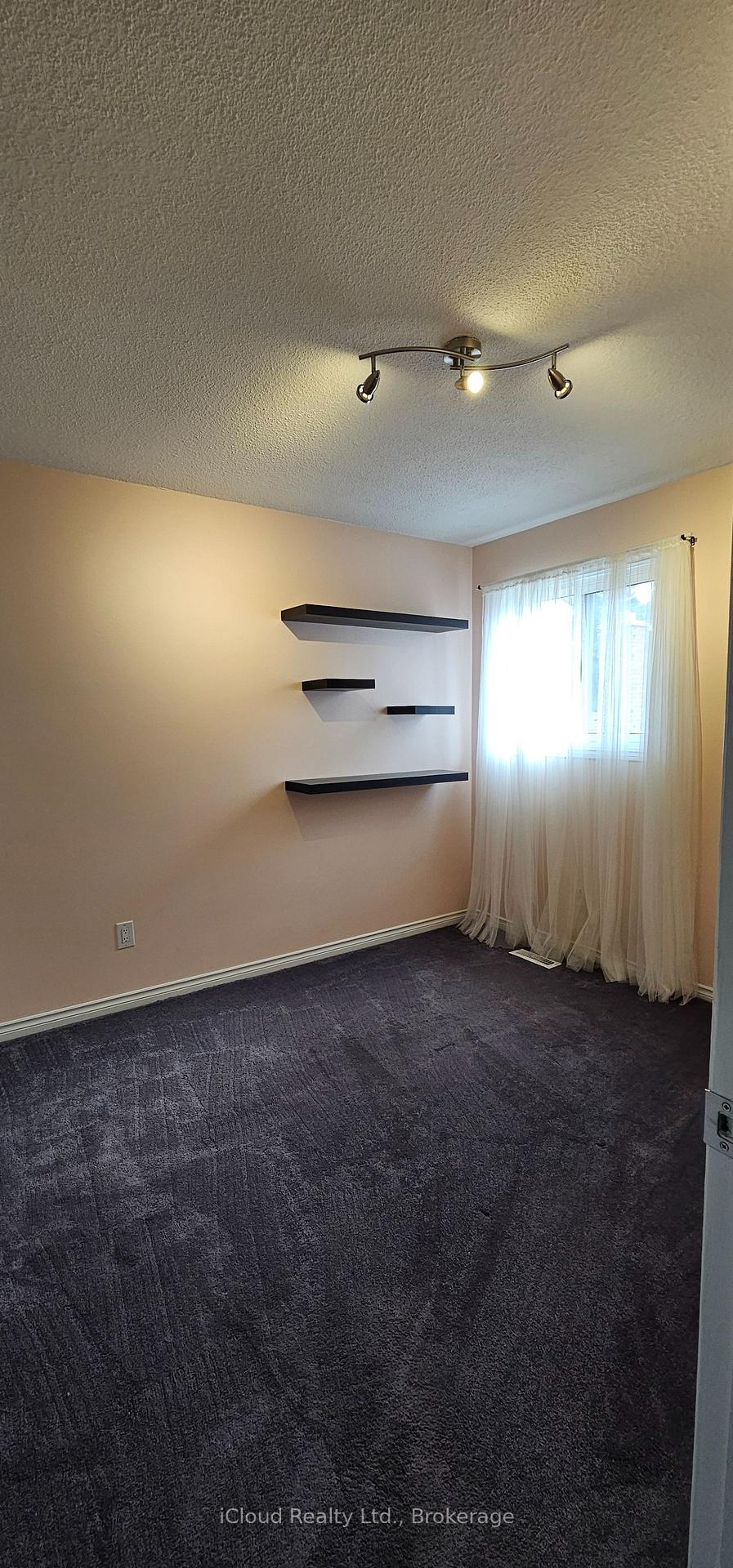 Photo 30 of 12 Simmons Boulevard, Brampton, Madoc — HOMEH
