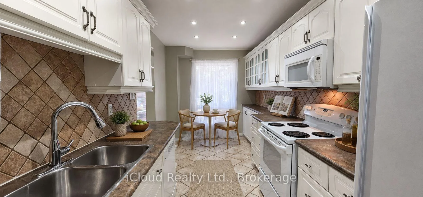 Photo 9 of 12 Simmons Boulevard, Brampton, Madoc — HOMEH