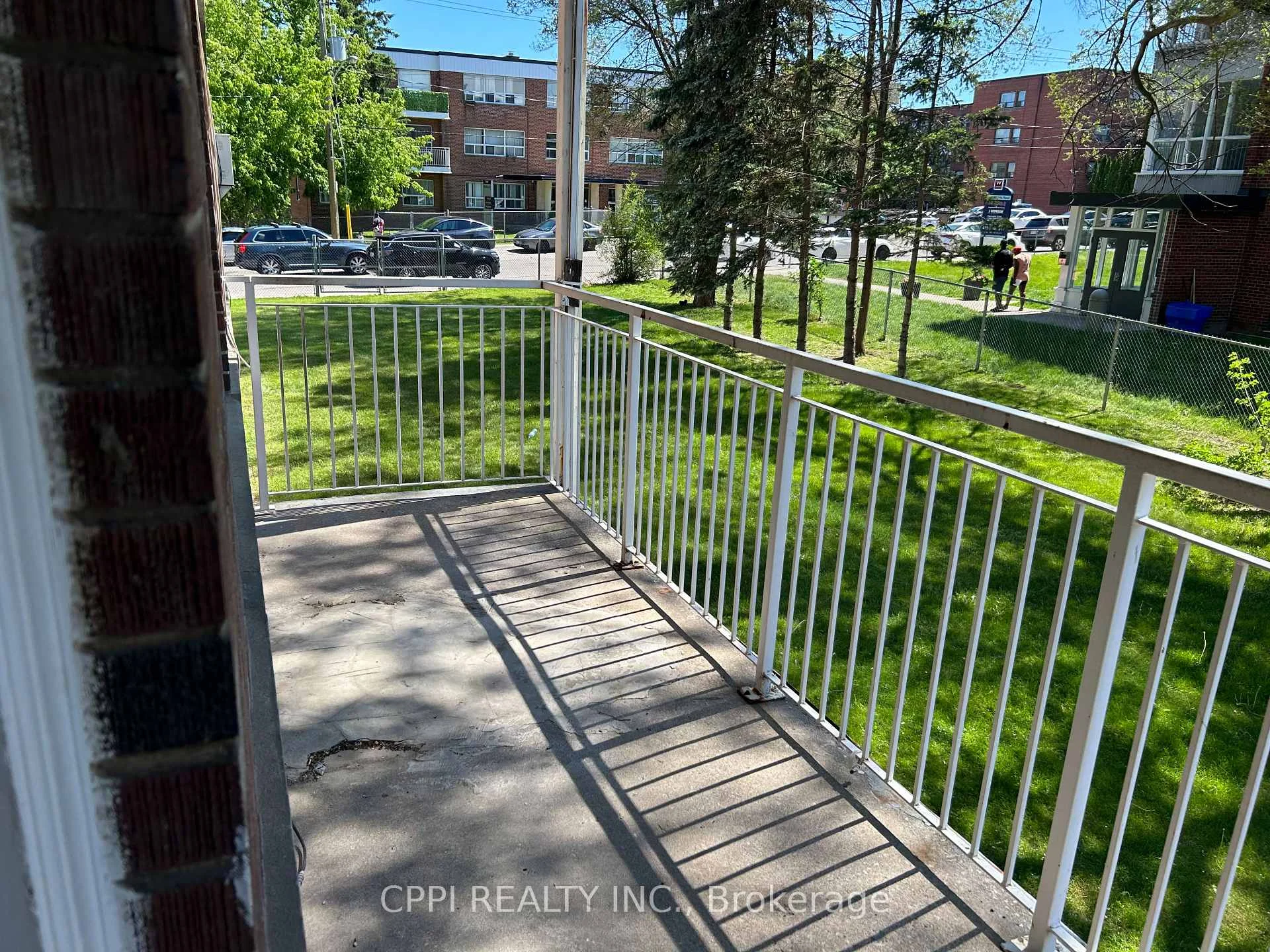 Photo 8 of Unit 202, 3 Hill Heights Road, Etobicoke, Stonegate-Queensway — HOMEH