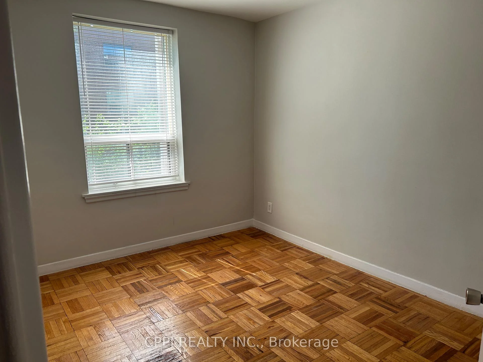 Photo 10 of Unit 202, 3 Hill Heights Road, Etobicoke, Stonegate-Queensway — HOMEH