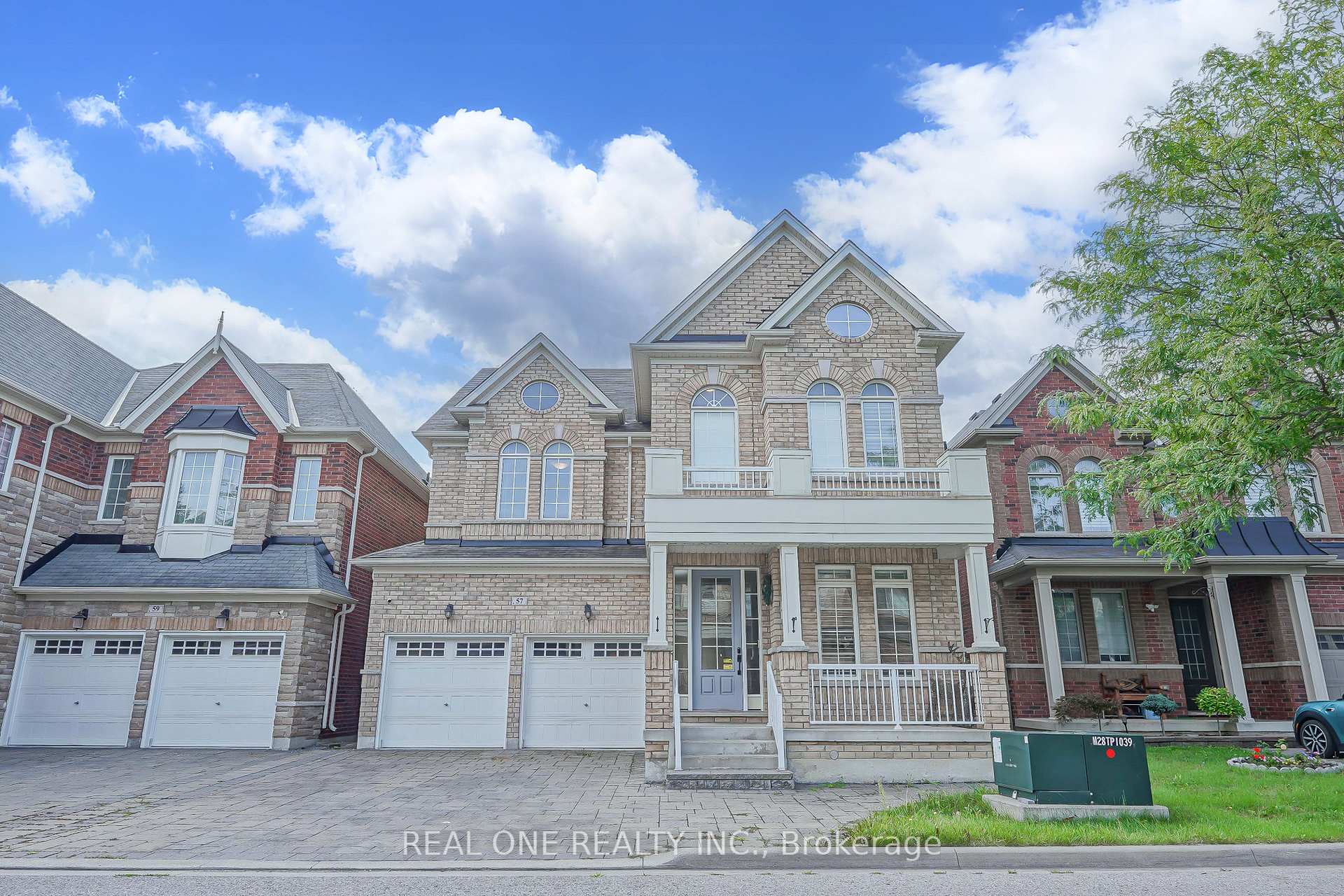 Photo 1 of 57 Busch Avenue, Markham, Berczy — HOMEH