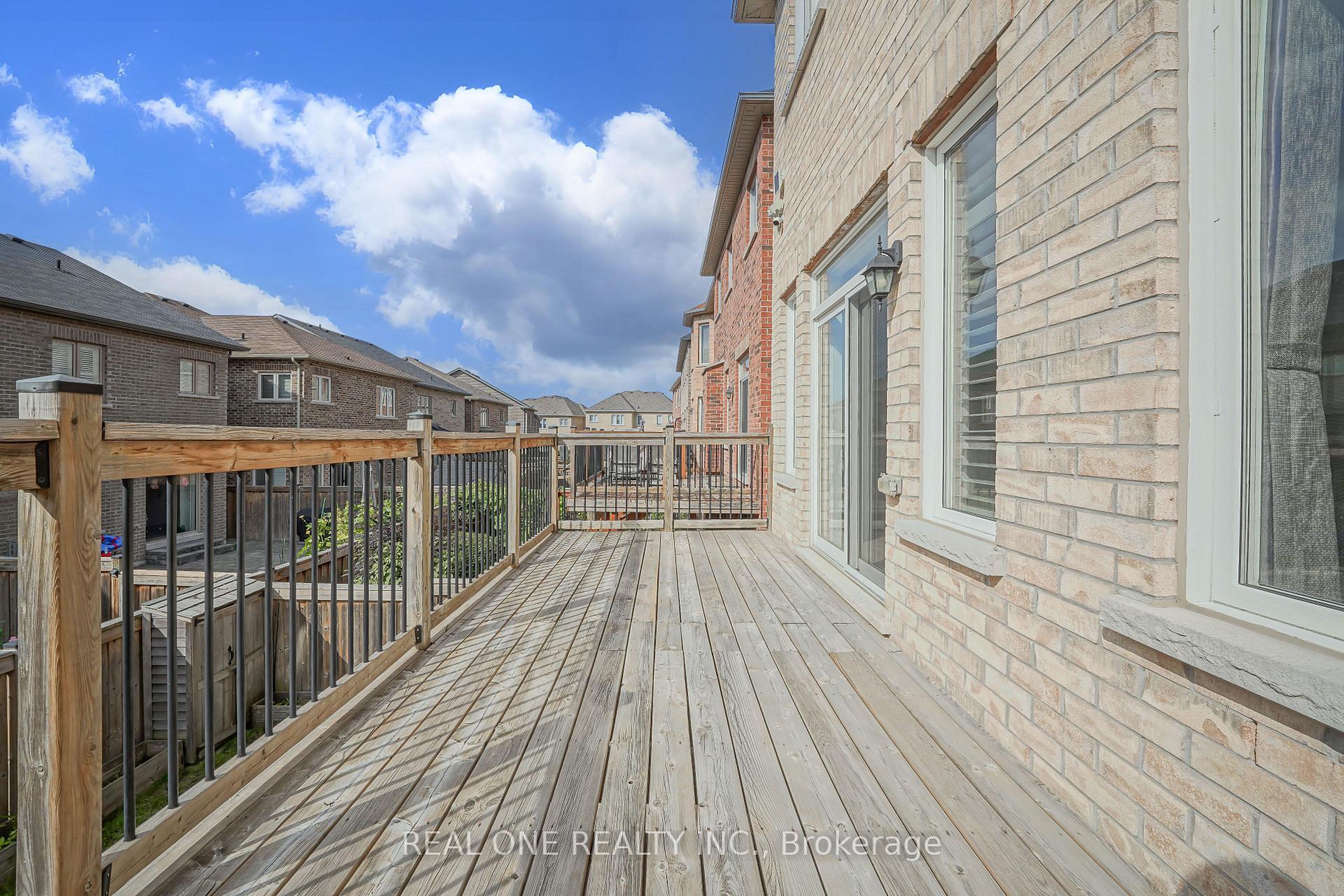 Photo 99 of 57 Busch Avenue, Markham, Berczy — HOMEH