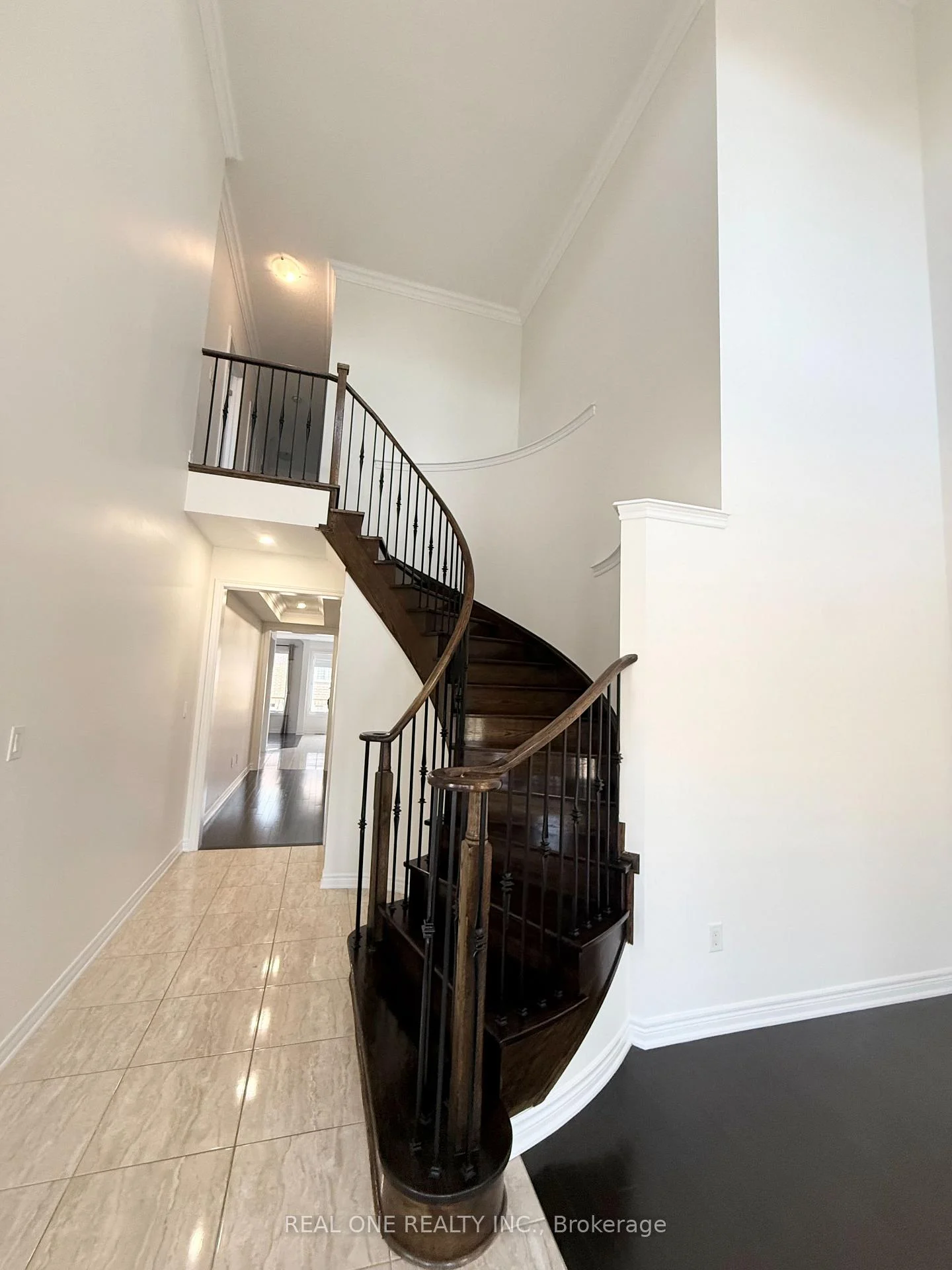 Photo 2 of 57 Busch Avenue, Markham, Berczy — HOMEH
