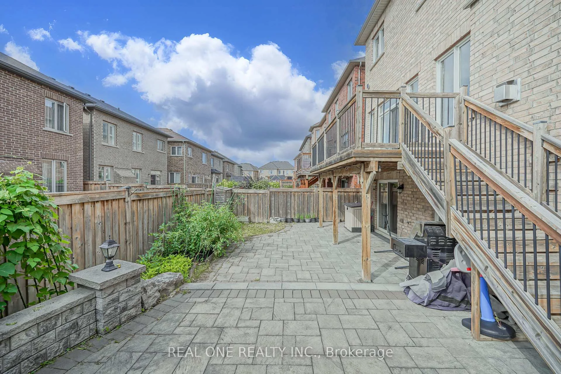 Photo 12 of 57 Busch Avenue, Markham, Berczy — HOMEH