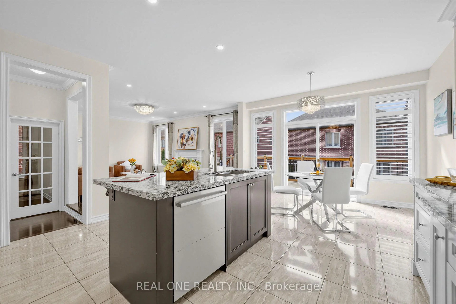 Photo 18 of 57 Busch Avenue, Markham, Berczy — HOMEH