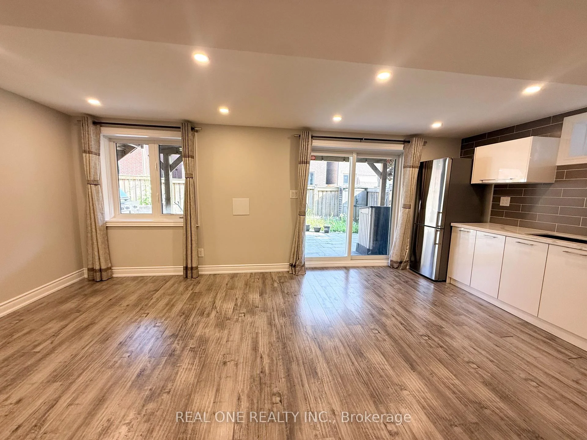 Photo 74 of 57 Busch Avenue, Markham, Berczy — HOMEH