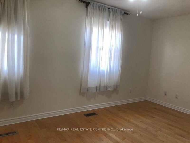 Photo 12 of 1538 Cuthbert Avenue, Mississauga, East Credit — HOMEH