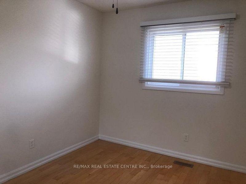 Photo 17 of 1538 Cuthbert Avenue, Mississauga, East Credit — HOMEH