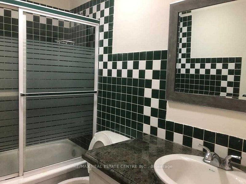 Photo 20 of 1538 Cuthbert Avenue, Mississauga, East Credit — HOMEH