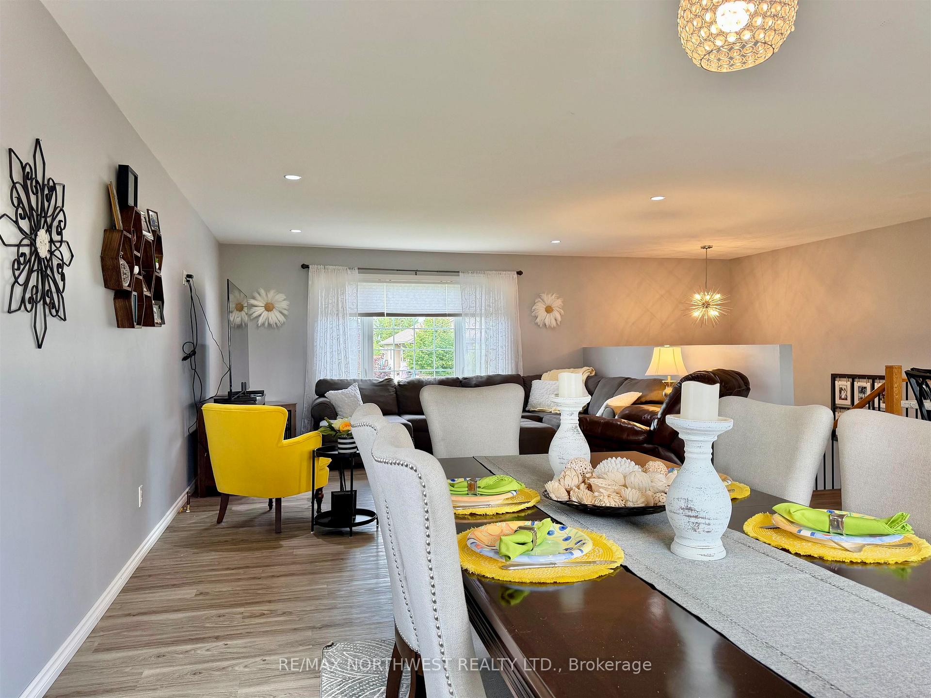 Photo 9 of 8 Spruce Drive, Emo, TB-402 — HOMEH