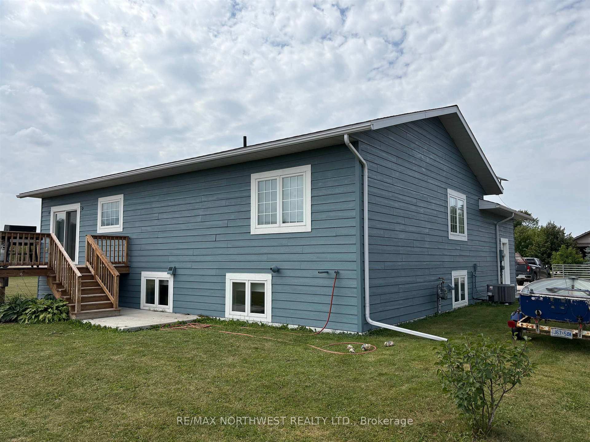 Photo 25 of 8 Spruce Drive, Emo, TB-402 — HOMEH