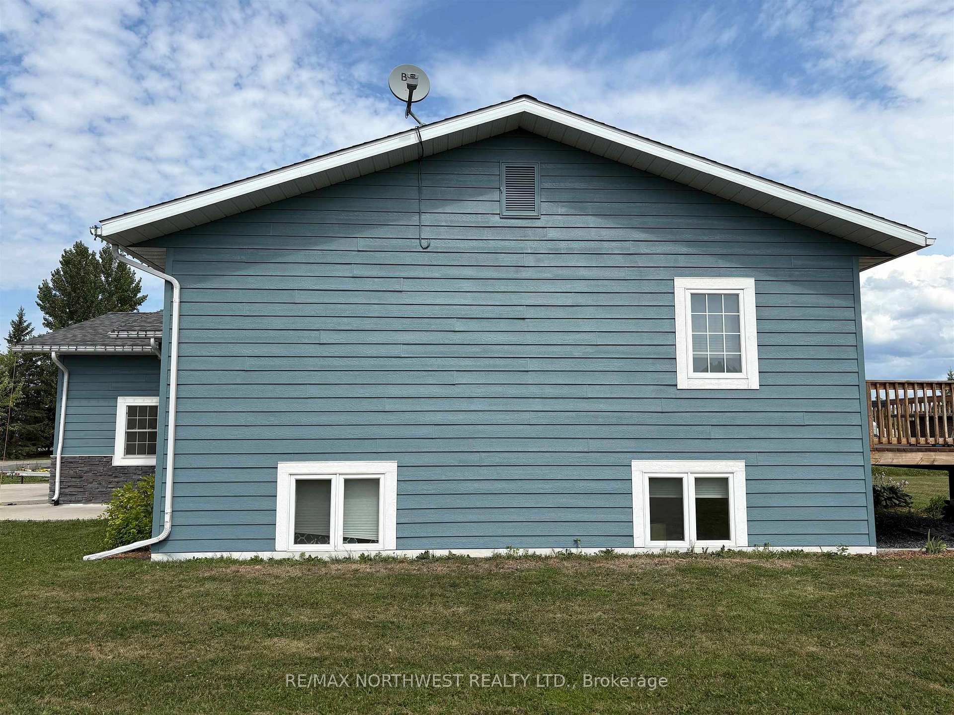 Photo 26 of 8 Spruce Drive, Emo, TB-402 — HOMEH