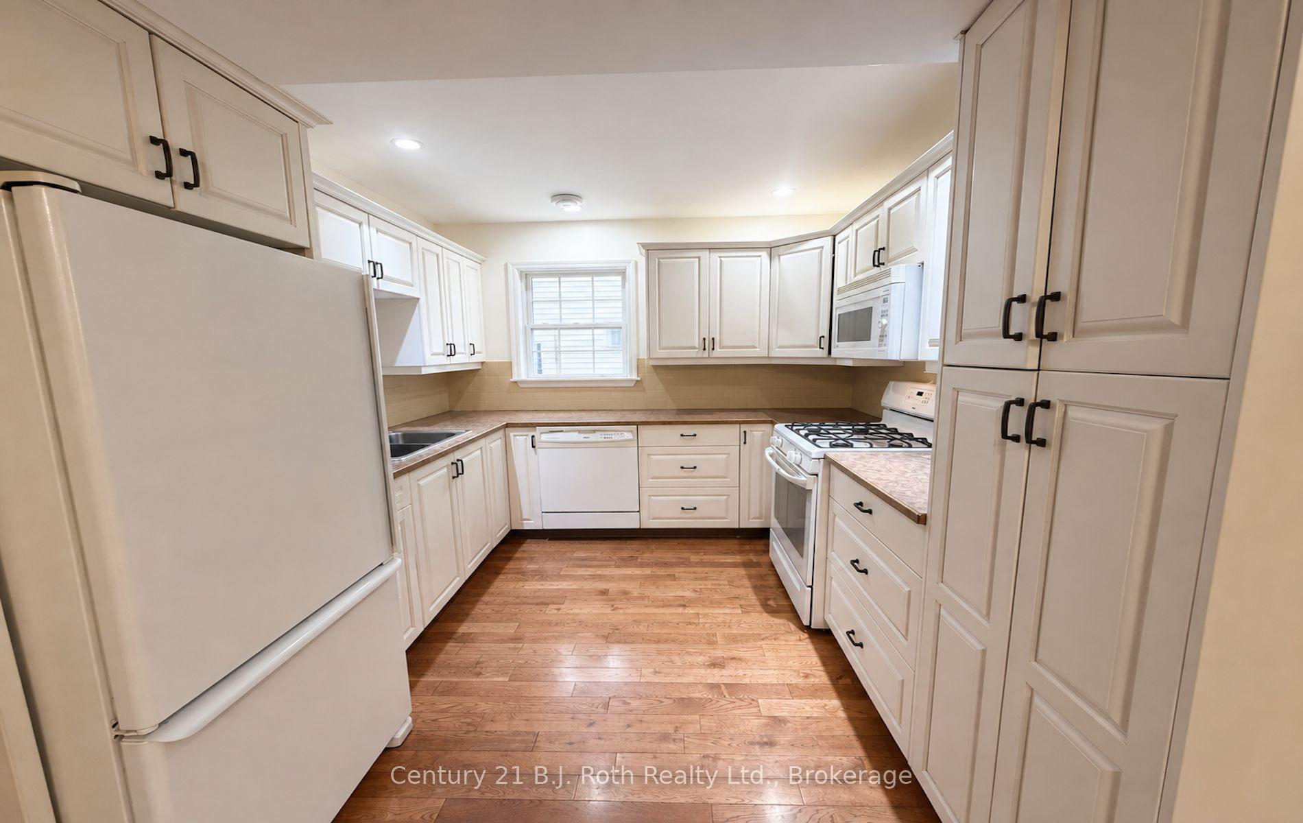 Photo 40 of 100 Cameron Street, Orillia — HOMEH